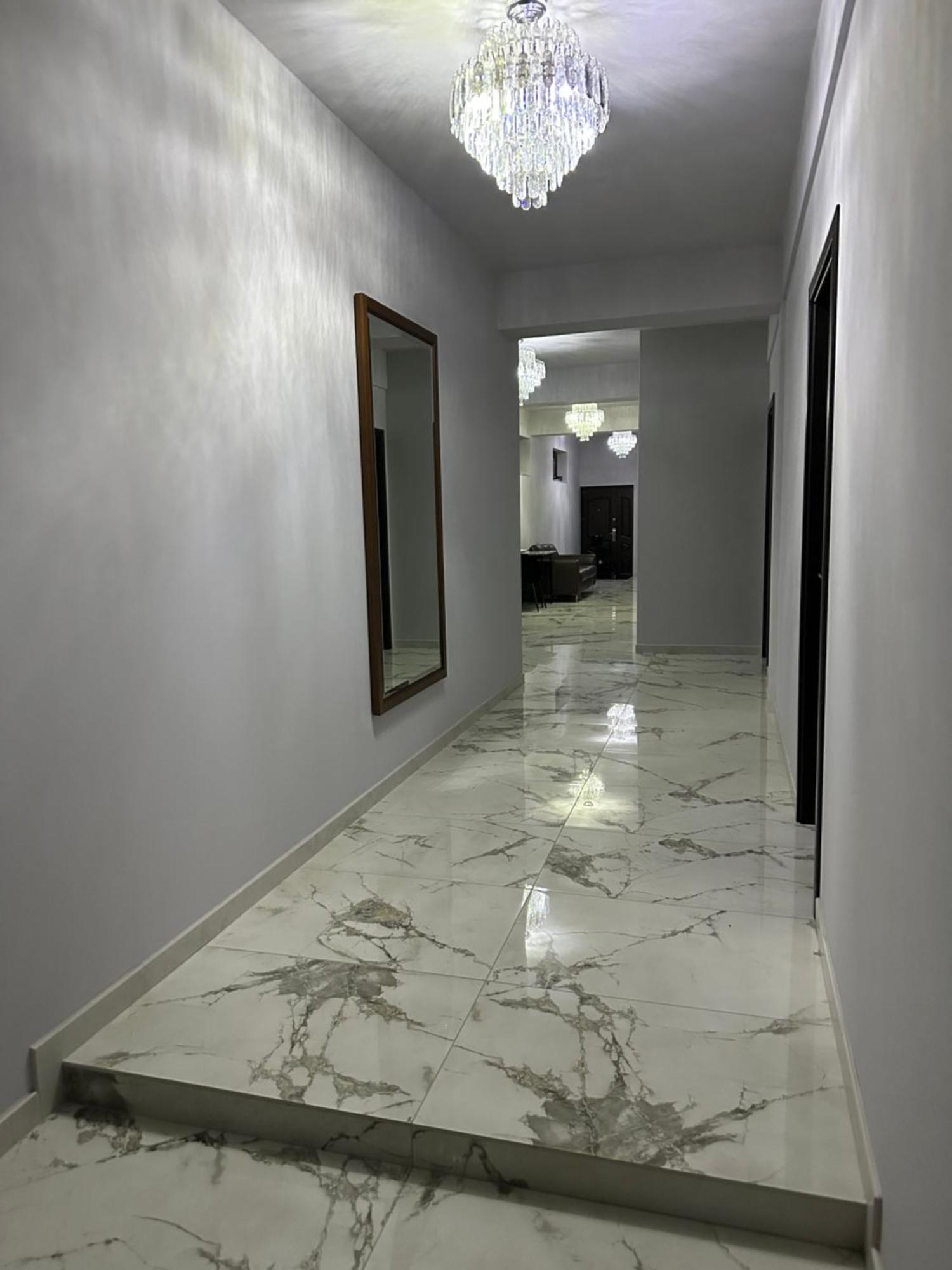 Modern House Hotell Sighetu Marmaţiei Exteriör bild