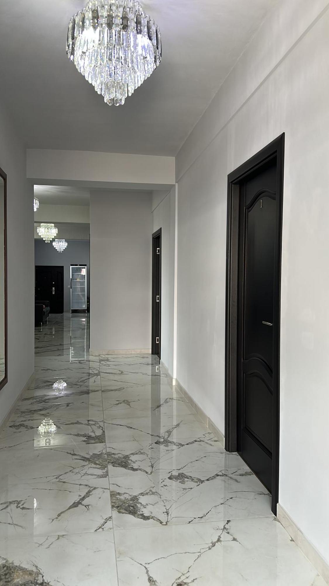Modern House Hotell Sighetu Marmaţiei Exteriör bild